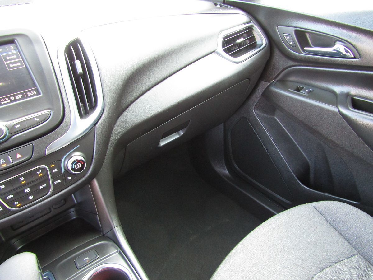 2023 Chevrolet Equinox LT photo 24