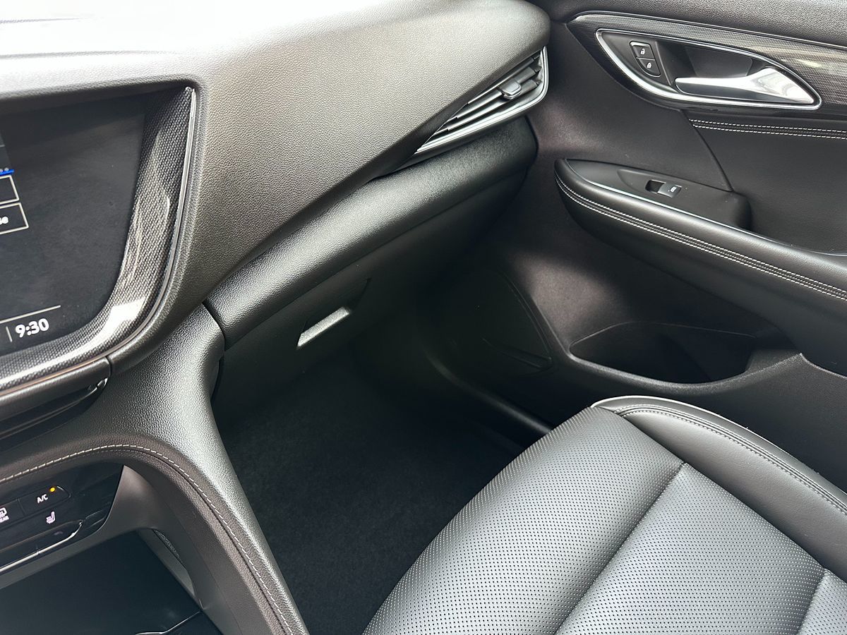 2023 Buick Envision Essence photo 20
