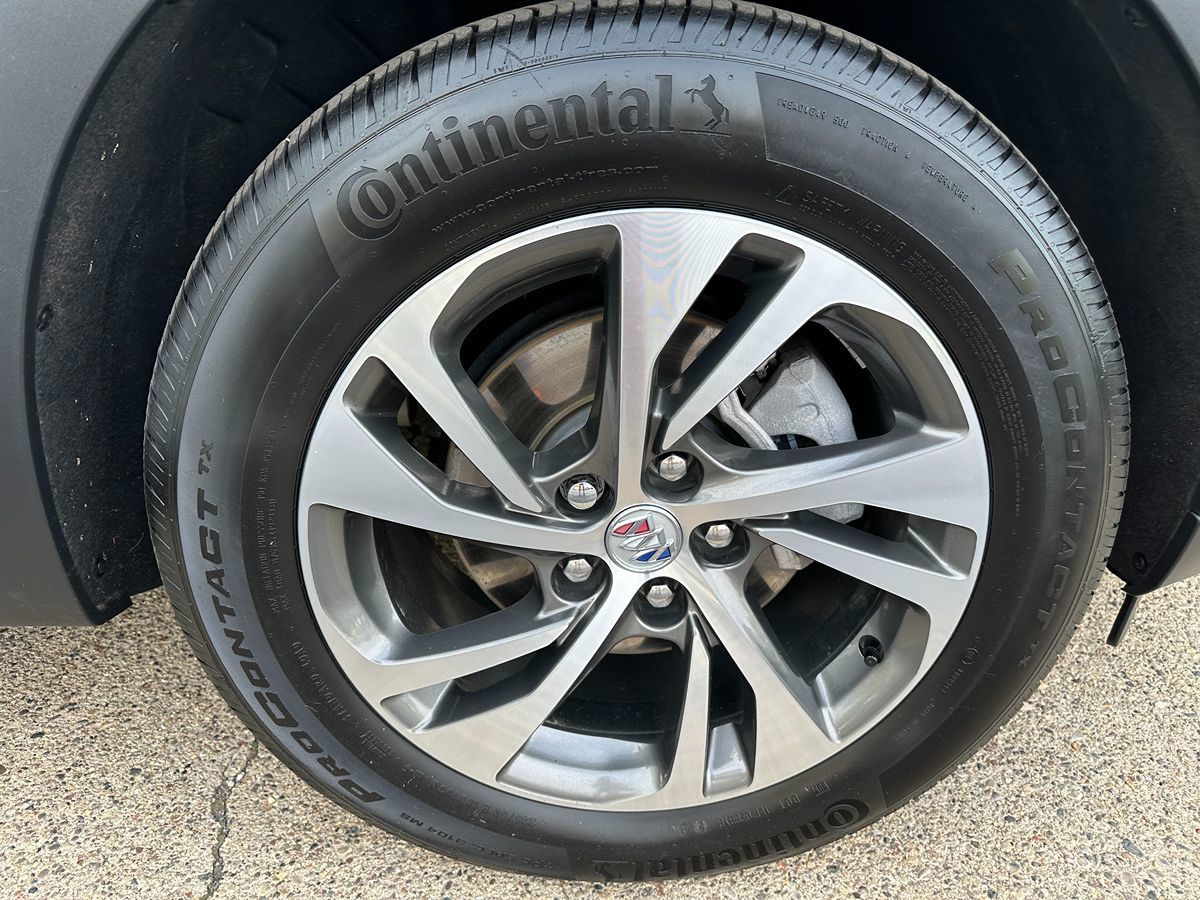 2023 Buick Envision Essence photo 30