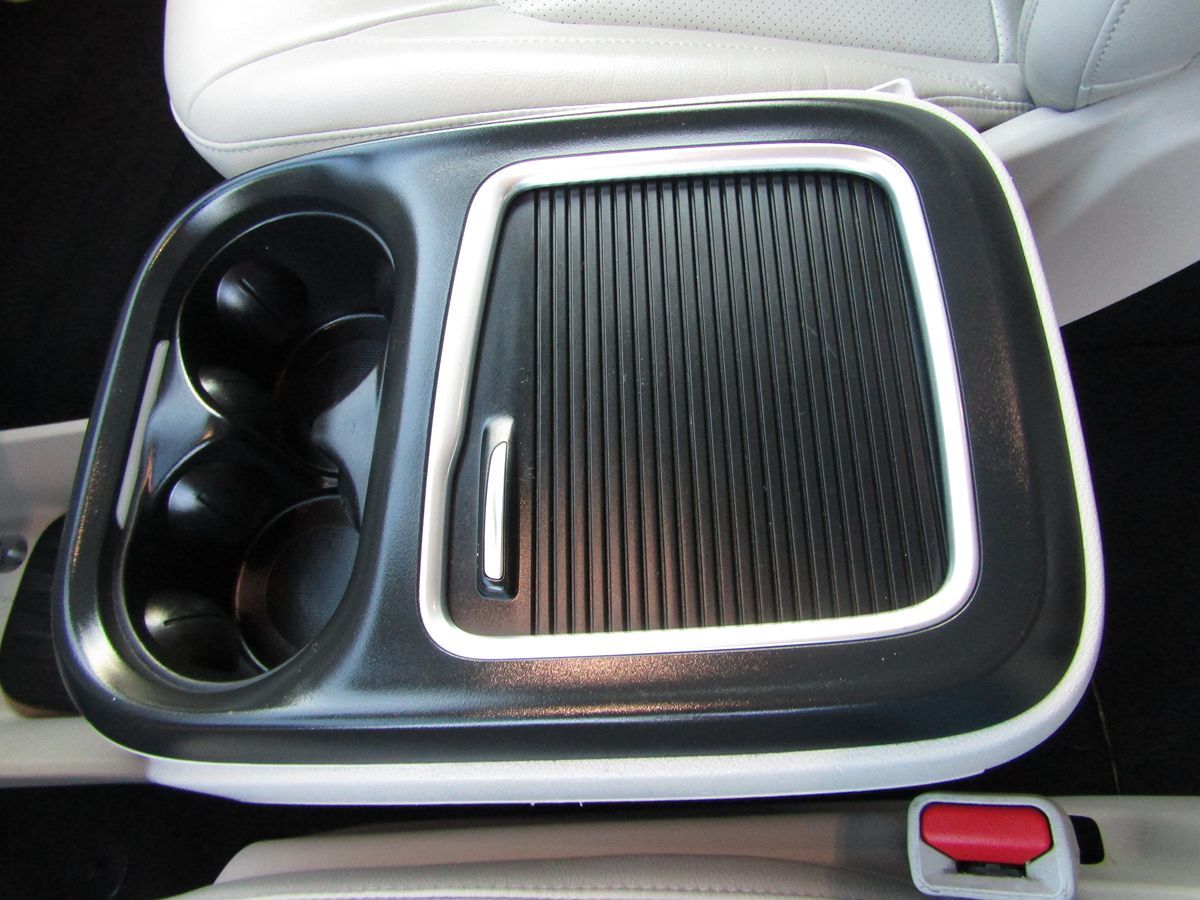 2021 Chrysler Pacifica Hybrid Touring L photo 21