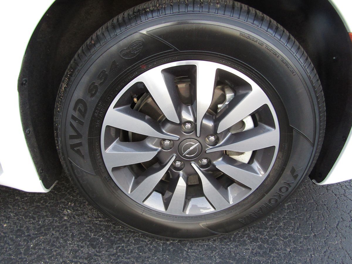 2021 Chrysler Pacifica Hybrid Touring L photo 31