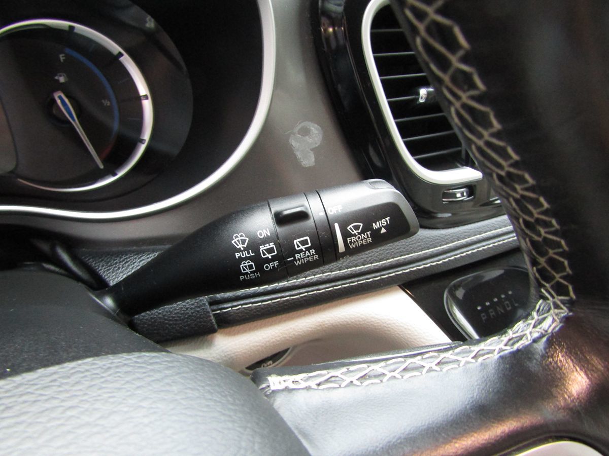 2021 Chrysler Pacifica Hybrid Touring L photo 11