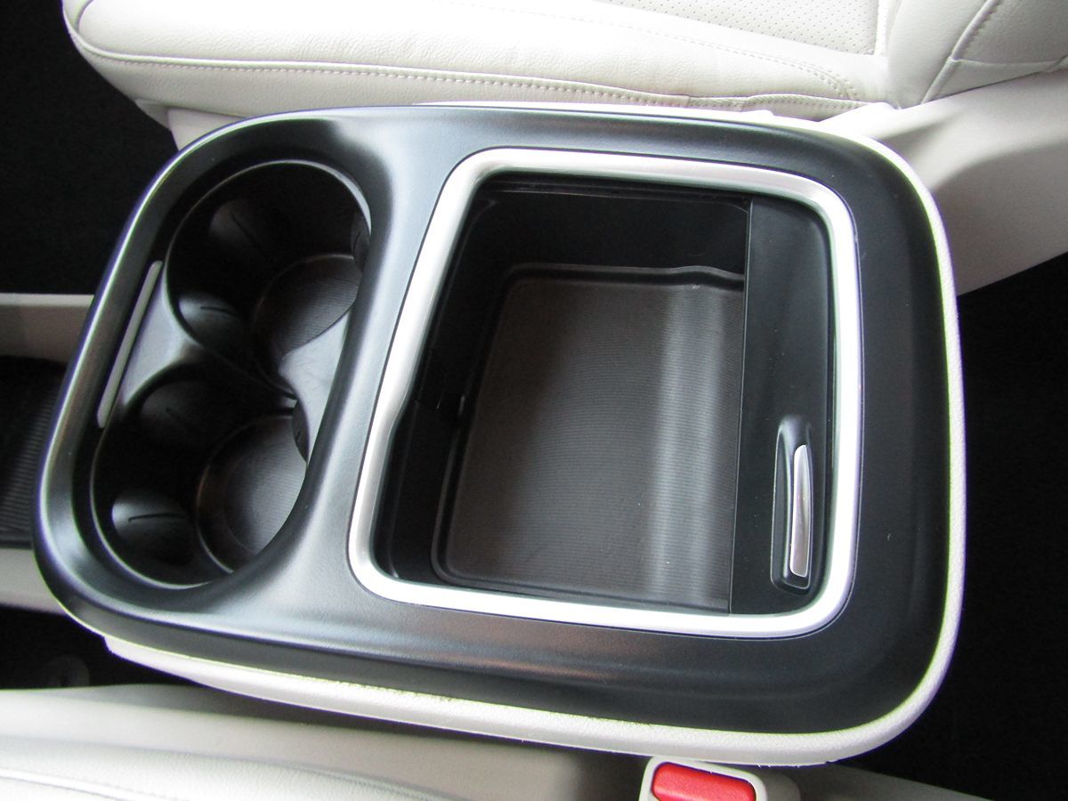 2021 Chrysler Pacifica Hybrid Touring L photo 24