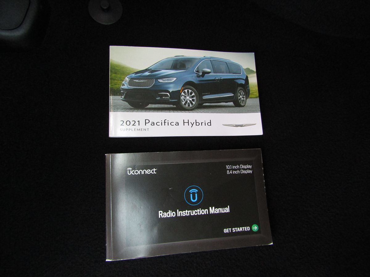 2021 Chrysler Pacifica Hybrid Touring L photo 32