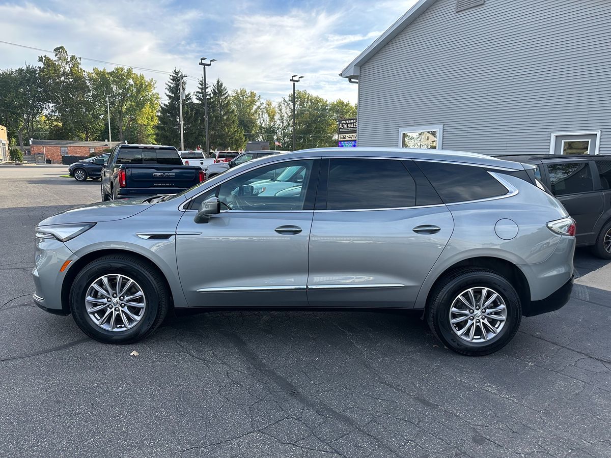 2024 Buick Enclave Premium photo 2