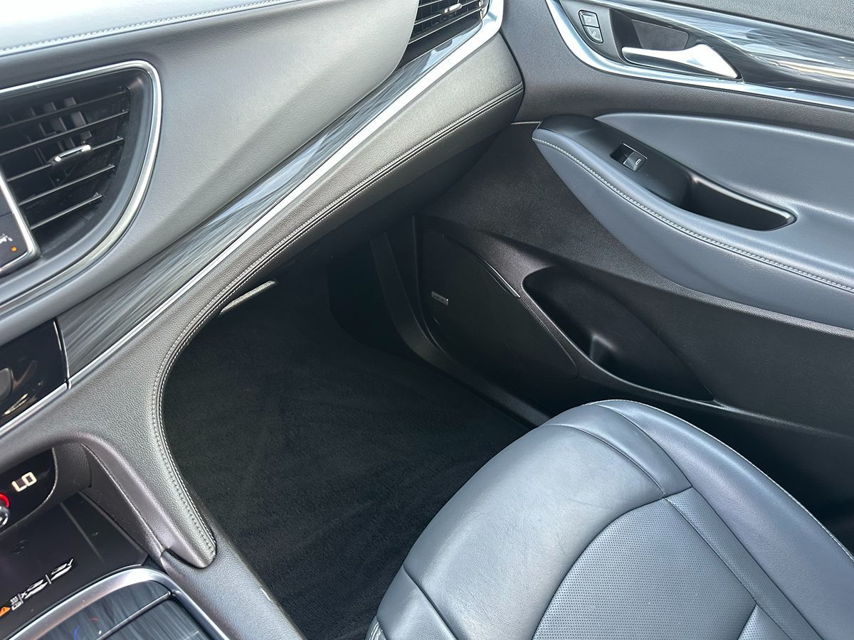 2024 Buick Enclave Premium photo 26