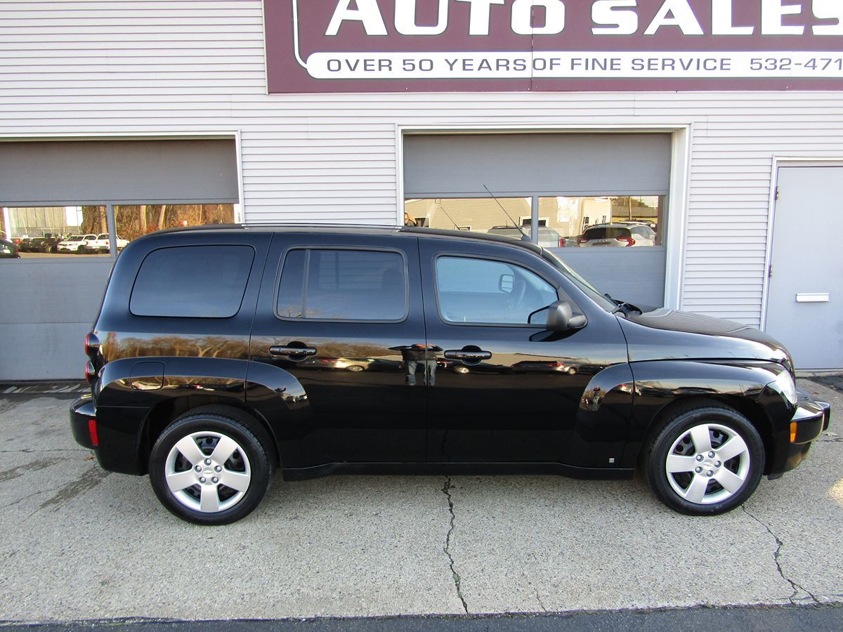 2010 Chevrolet HHR LS photo 2