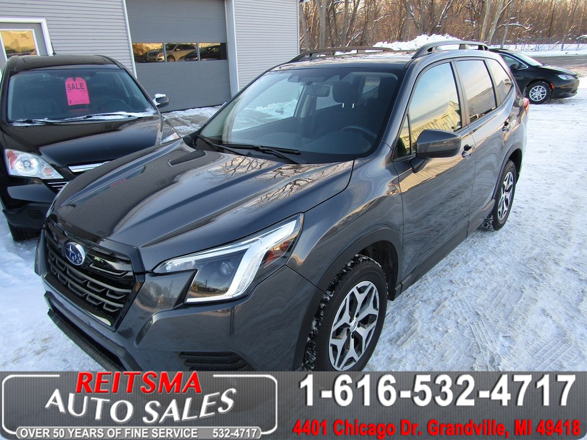 2024 Subaru Forester Premium's photo