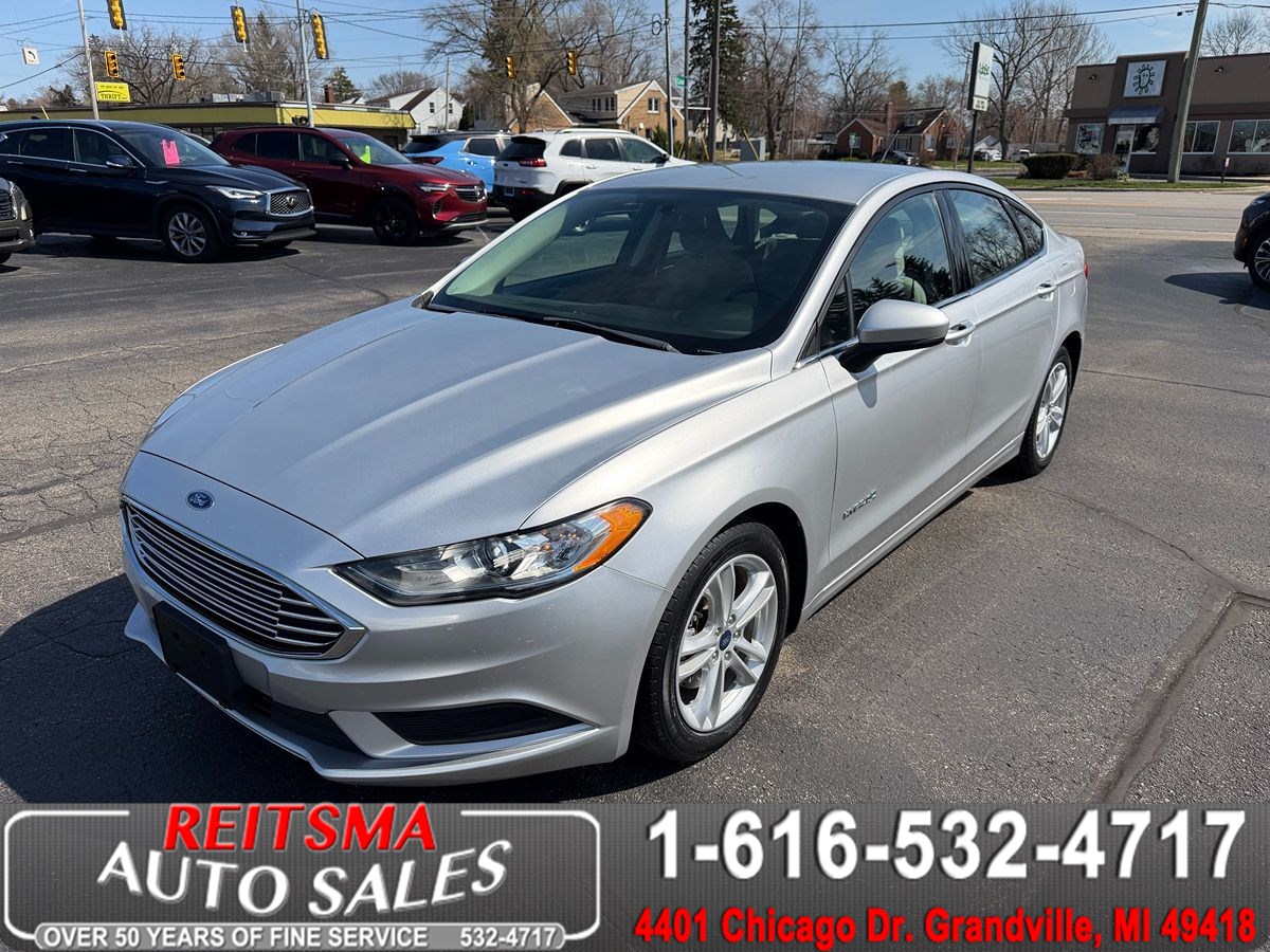 2018 Ford Fusion S's photo