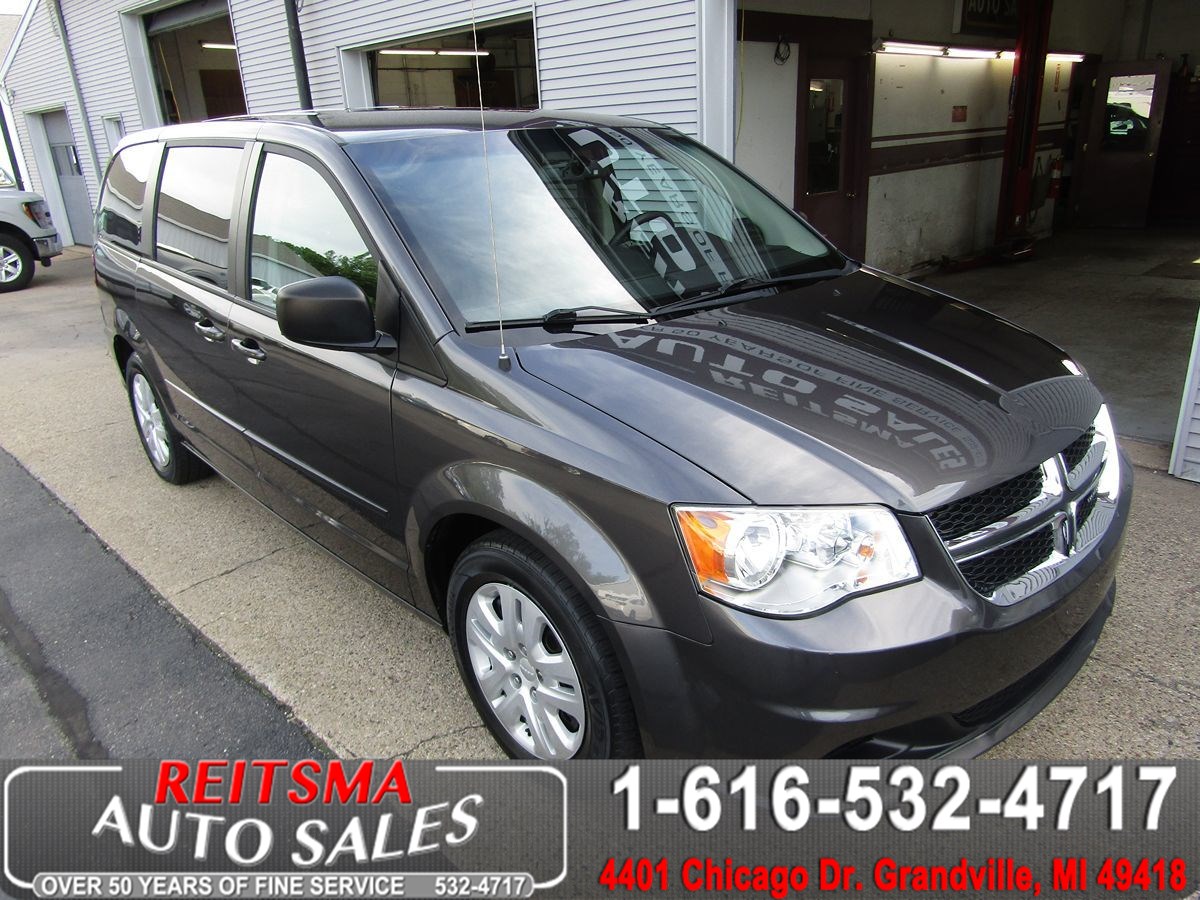 2017 Dodge Grand Caravan SE's photo