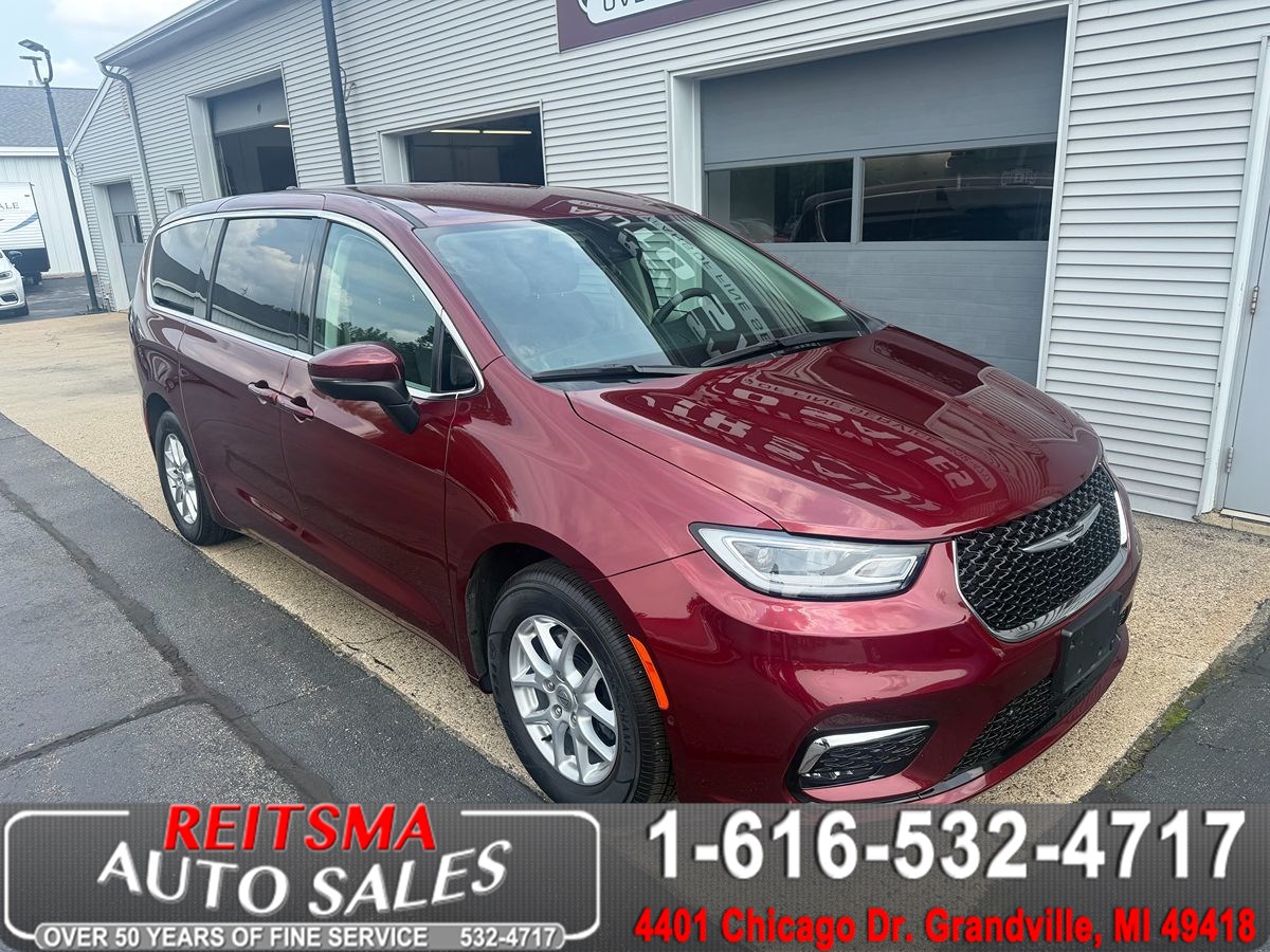 2023 Chrysler Pacifica Touring L