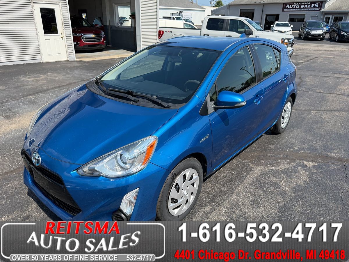 2015 Toyota Prius c Three