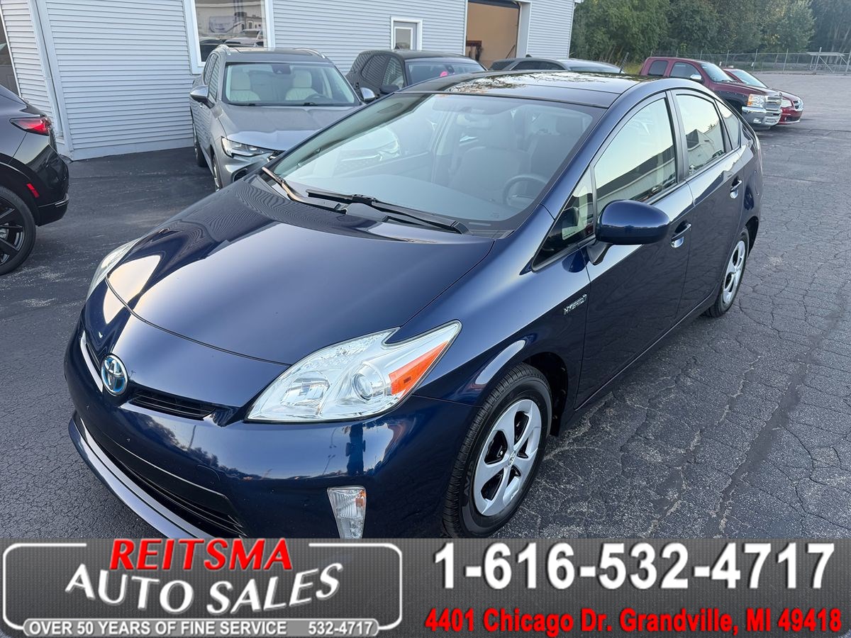 2013 Toyota Prius Three