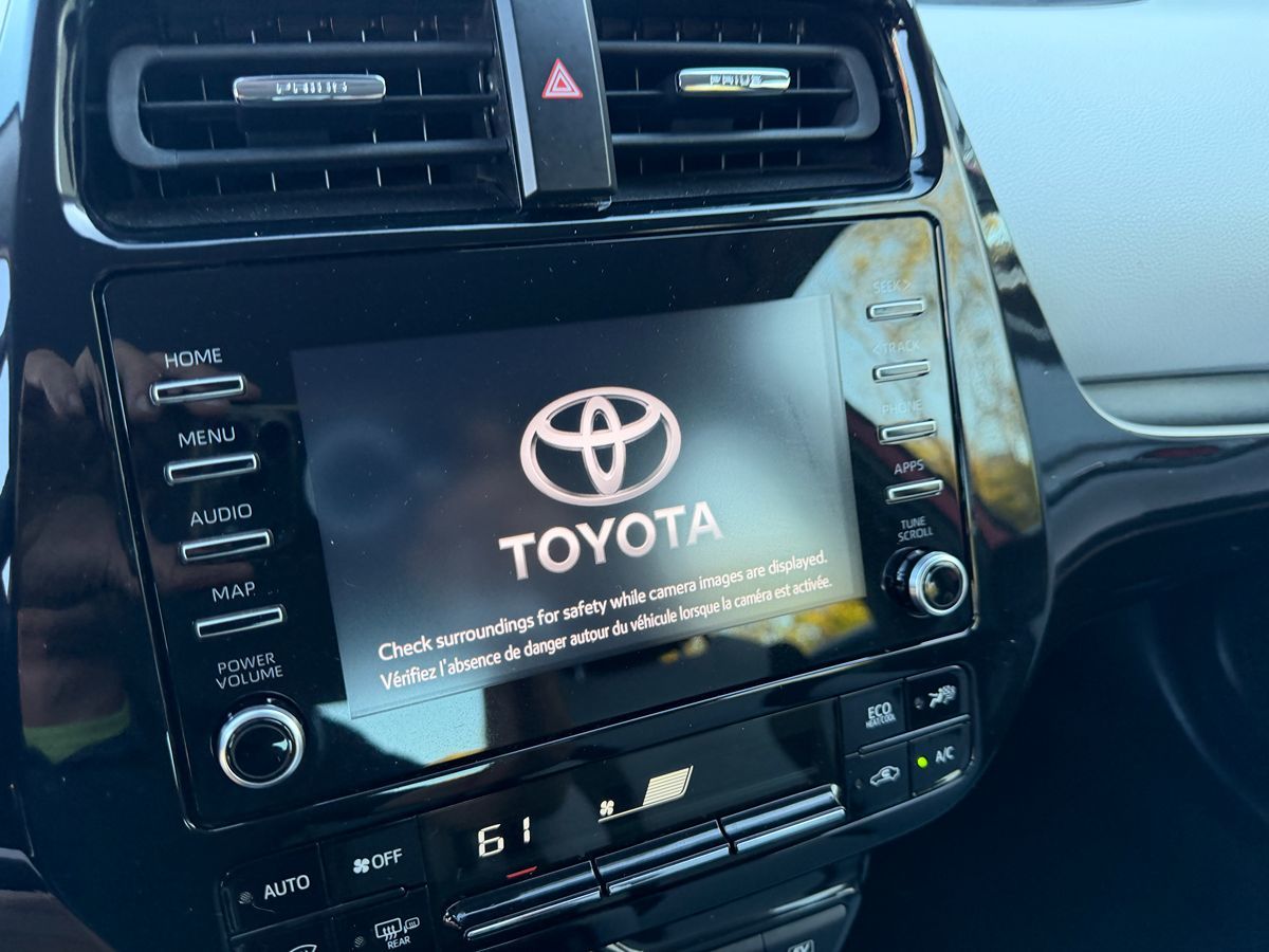 Toyota Prius photo 13
