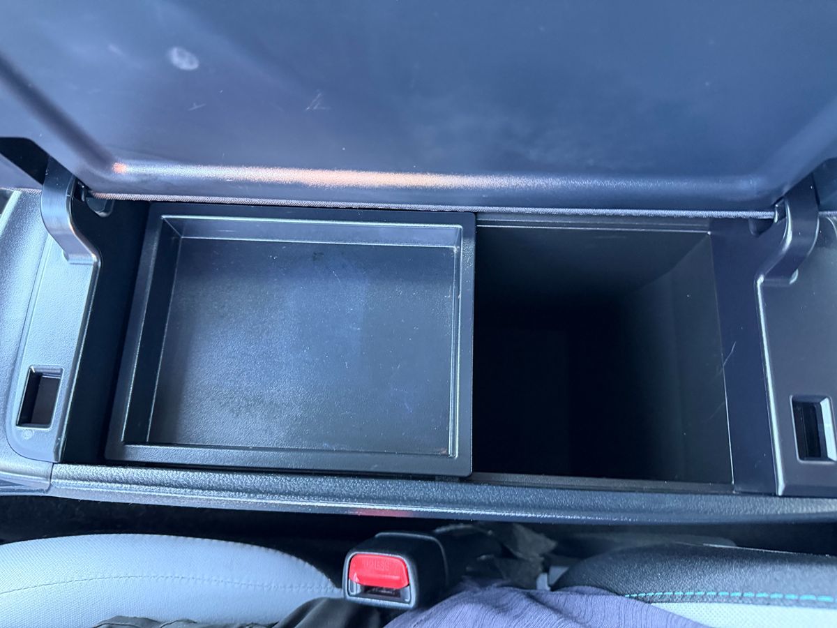 Toyota Prius photo 22