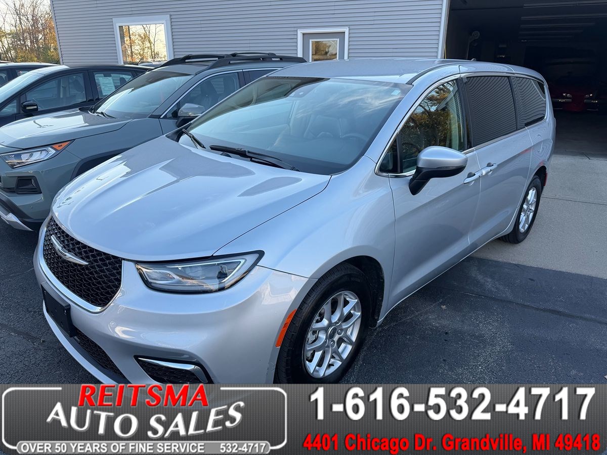 2023 Chrysler Pacifica Touring L