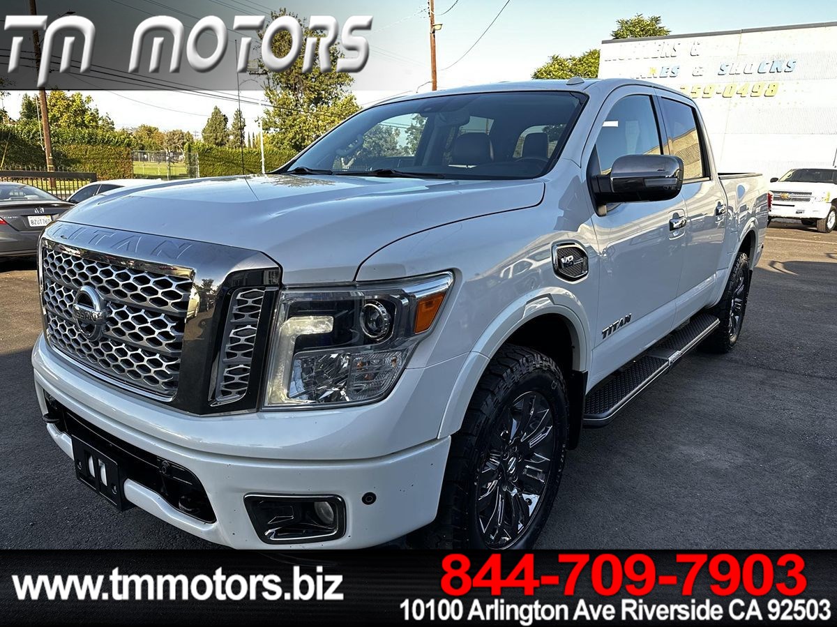 2017 Nissan Titan Crew Cab Platinum Reserve 4x4