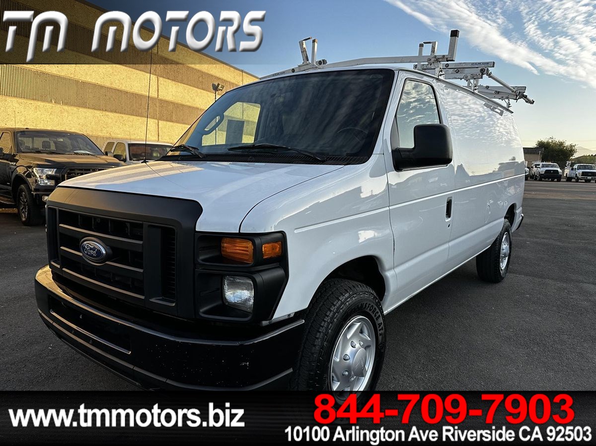 2011 Ford Econoline Cargo Van XLT SD