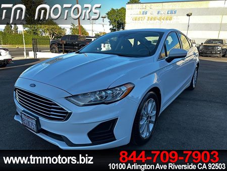 2020 Ford Fusion SE