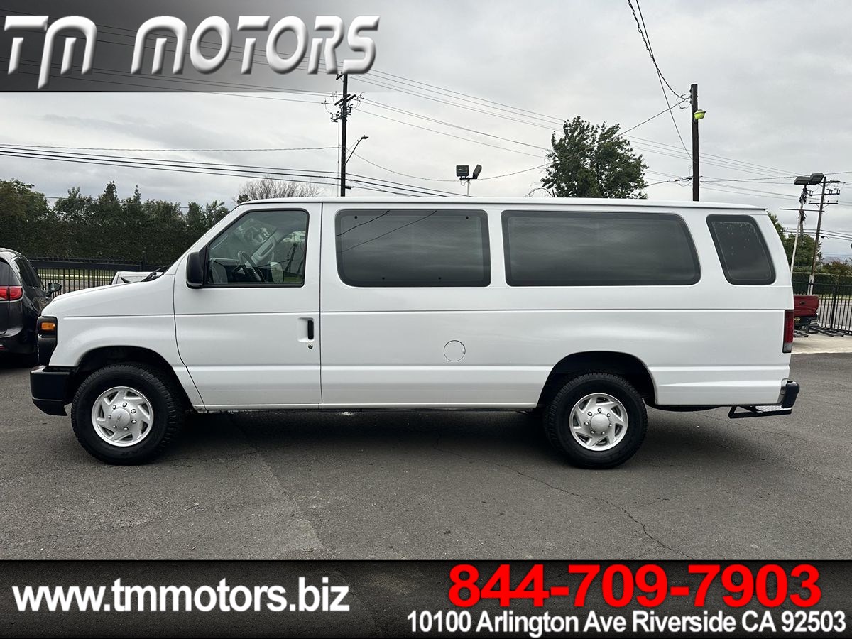 2009 Ford E-350 photo 3