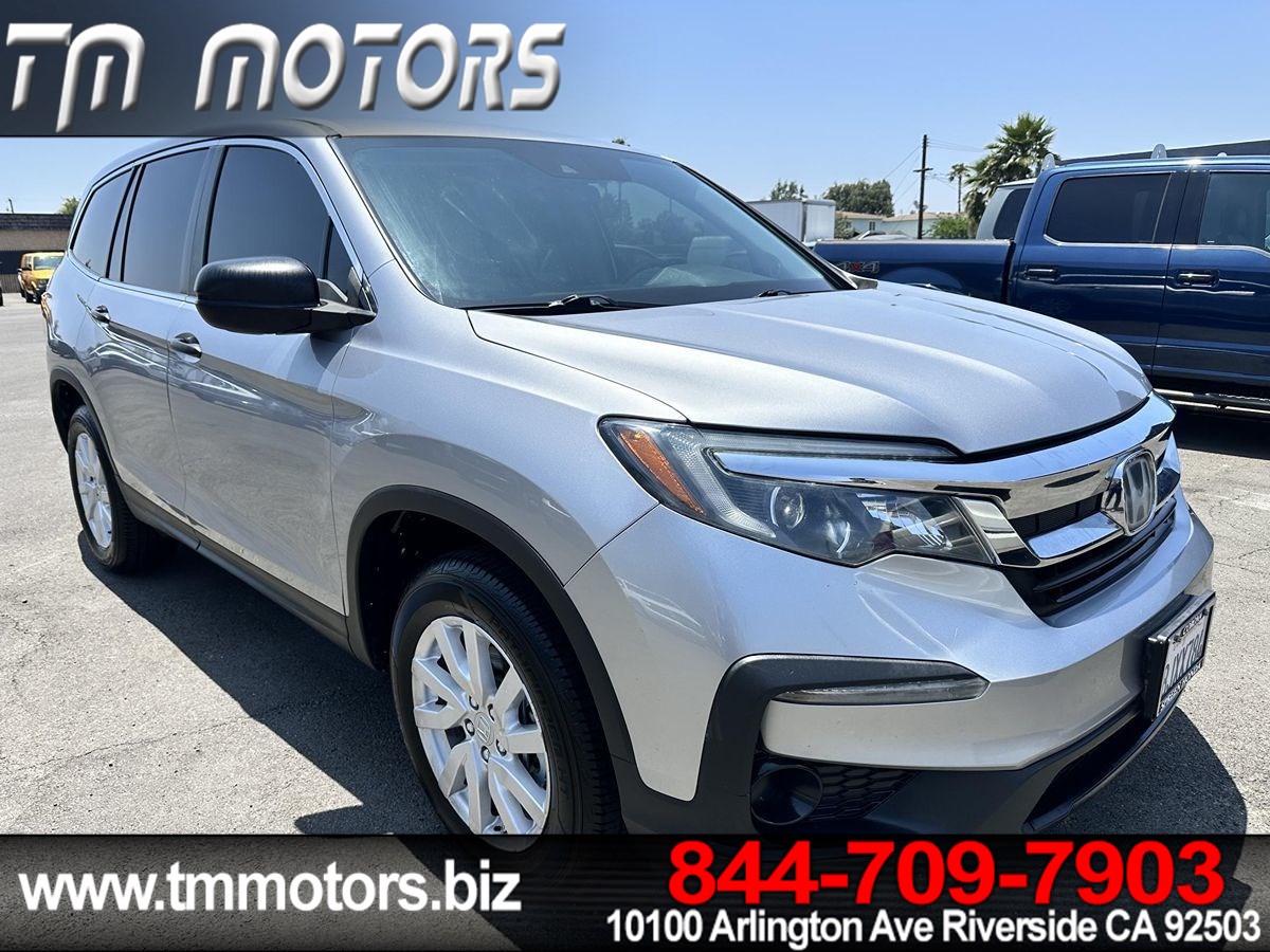 2019 Honda Pilot LX photo 18