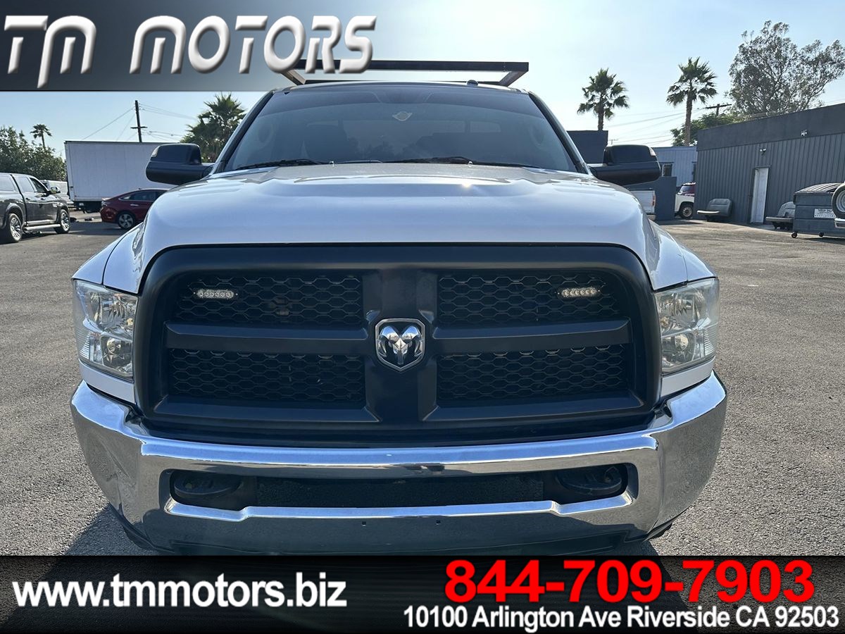 2017 Ram 2500 Tradesman photo 2