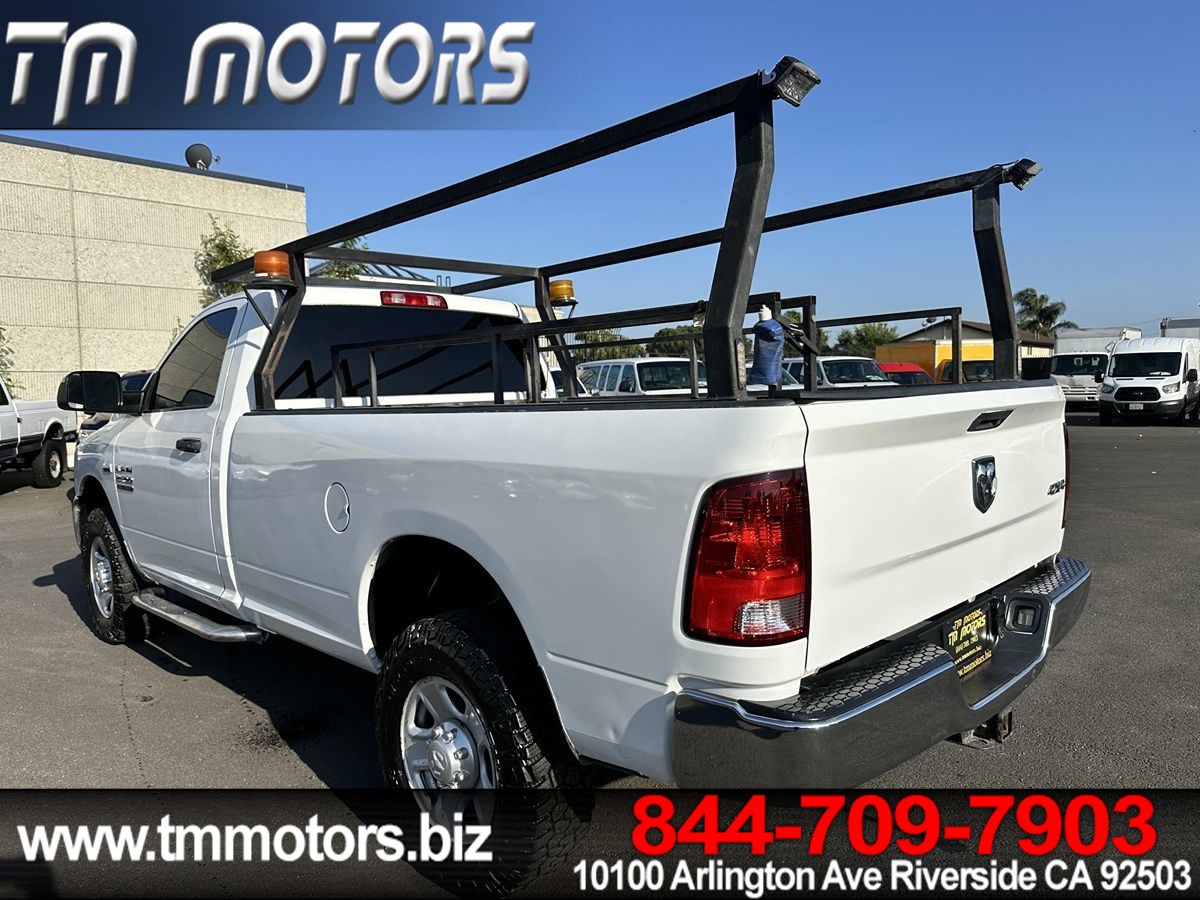 2017 Ram 2500 Tradesman photo 4