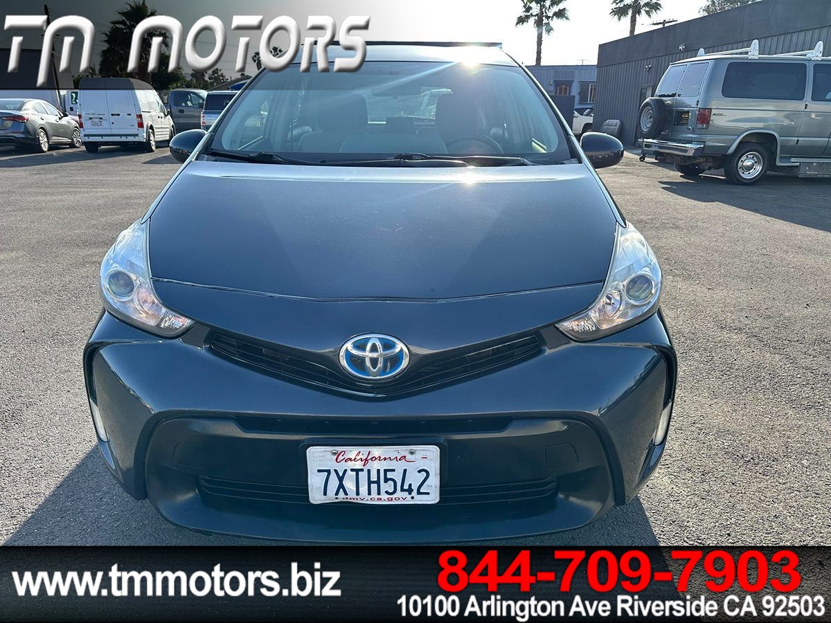2017 Toyota Prius V Three photo 2