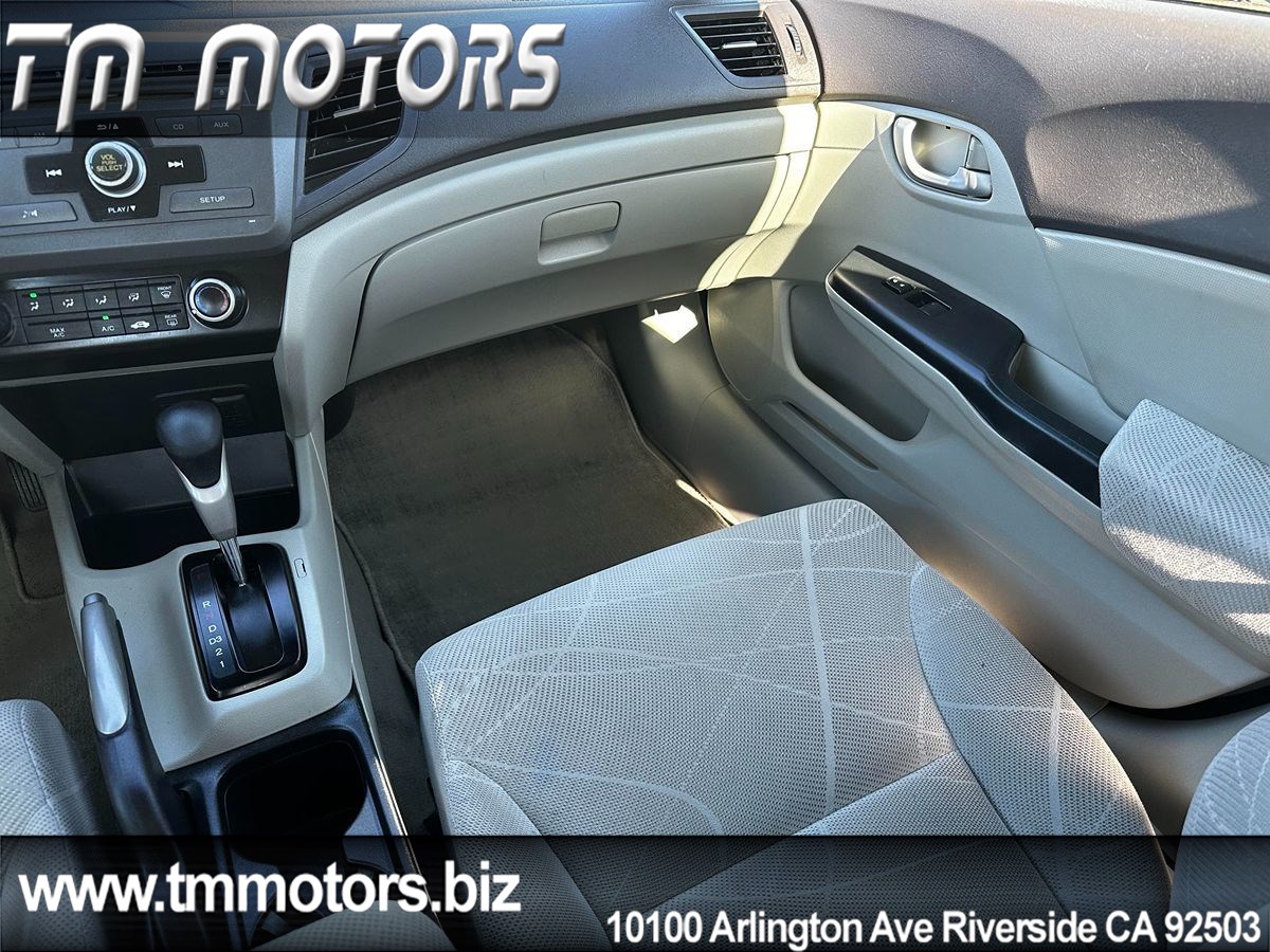 2012 Honda Civic LX photo 11