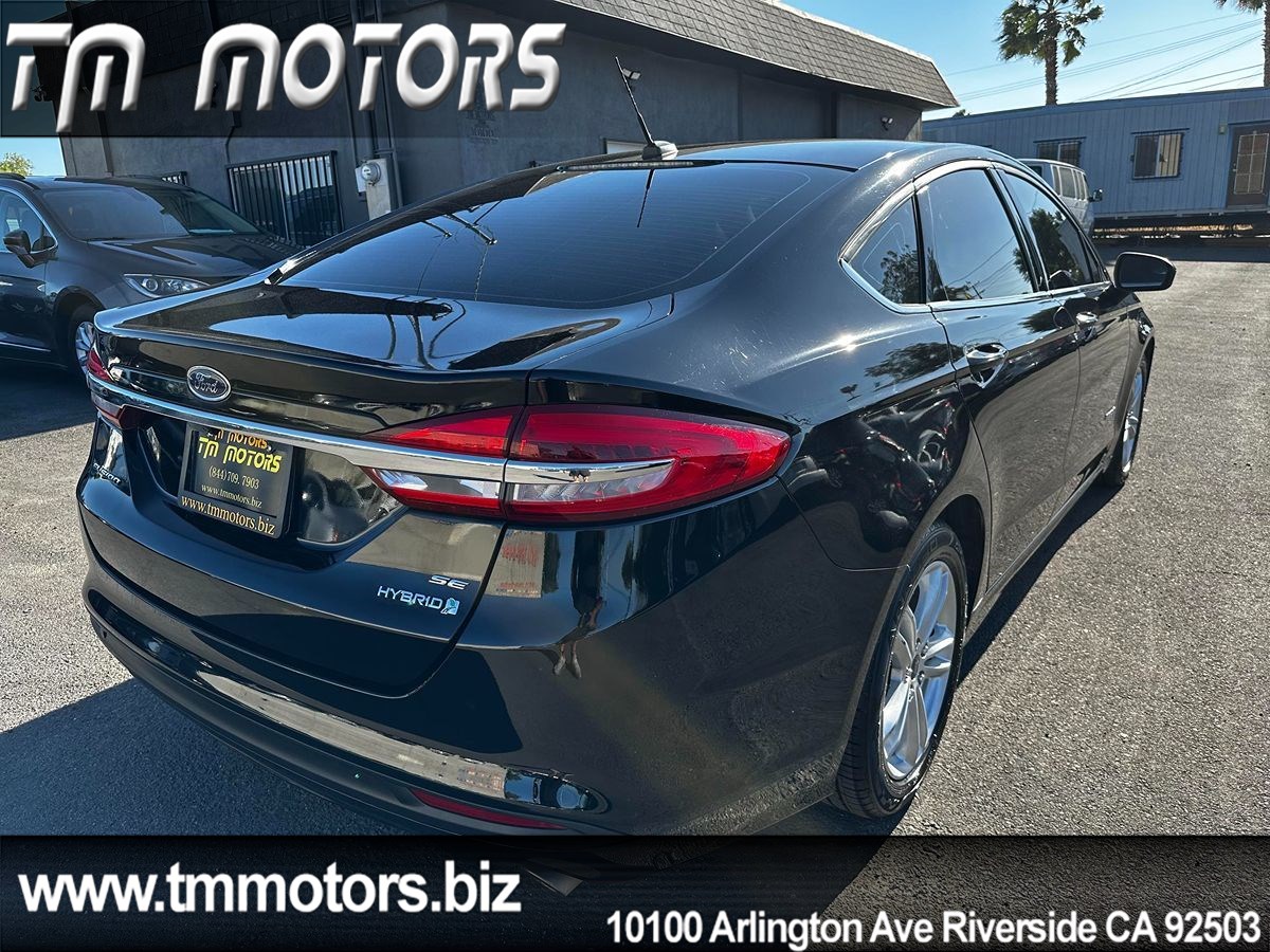 2018 Ford Fusion Hybrid SE photo 18