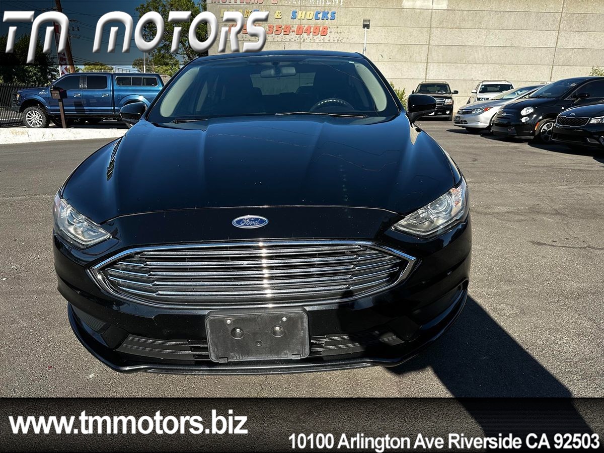 2018 Ford Fusion Hybrid SE photo 2