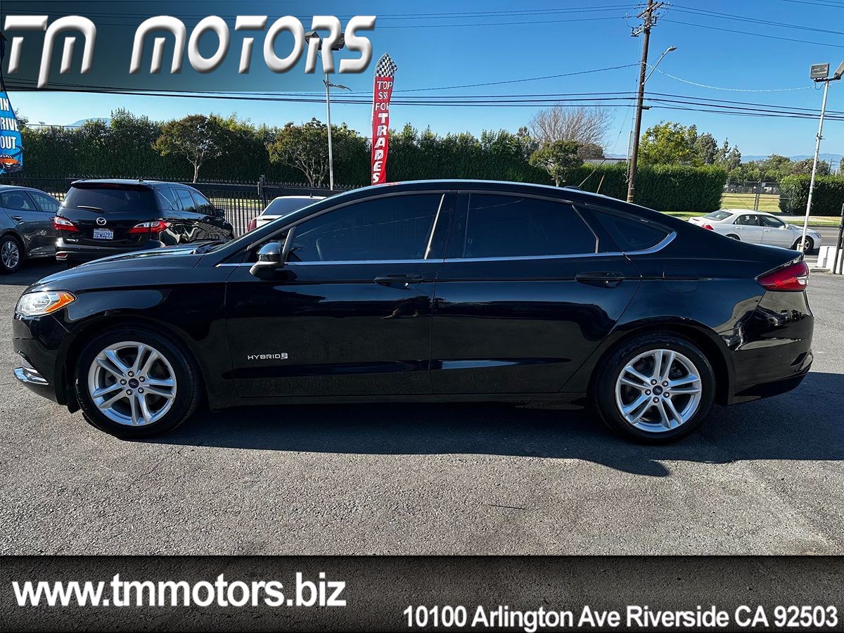 2018 Ford Fusion Hybrid SE photo 3