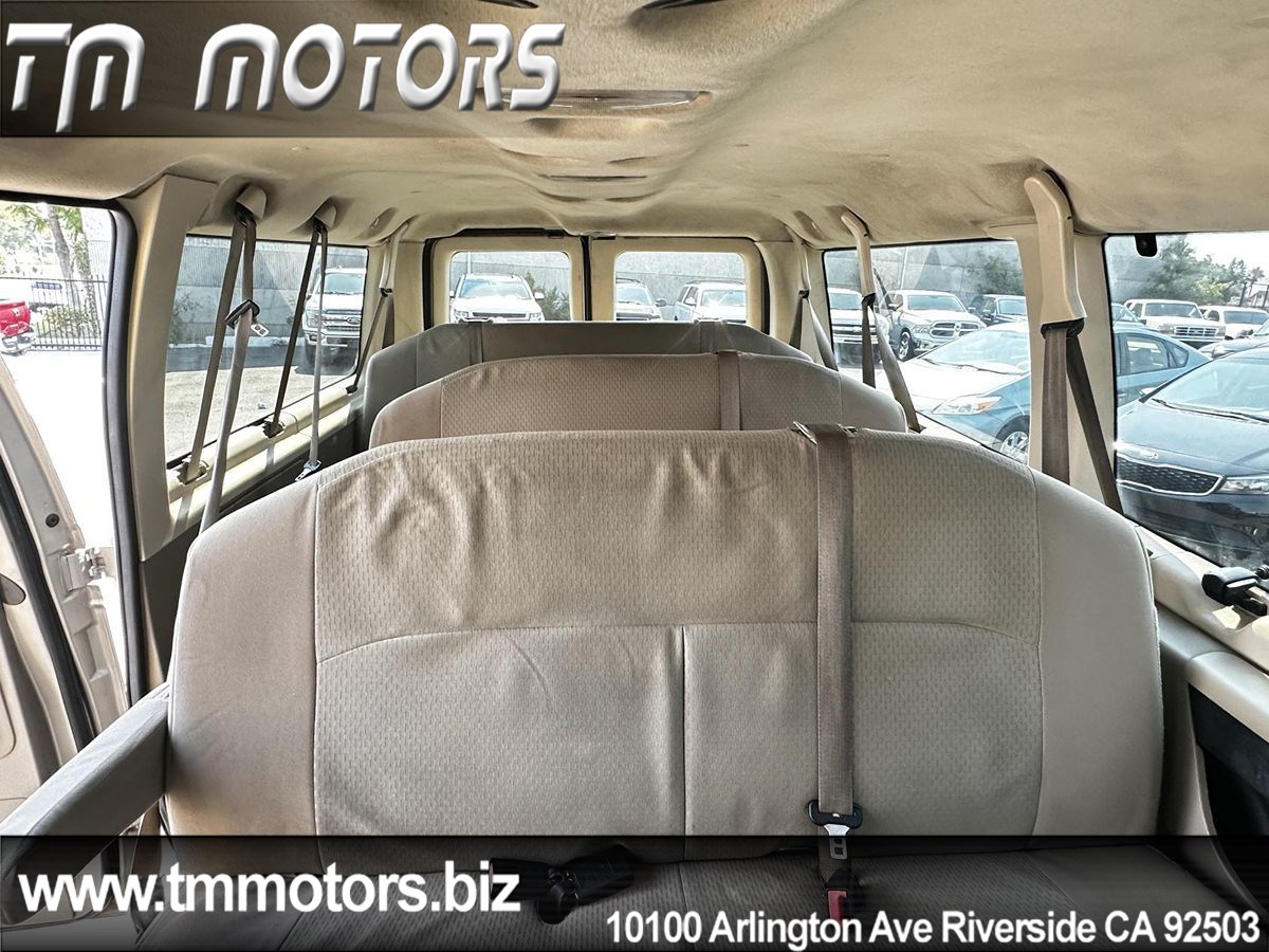 2011 Ford E-350 photo 8