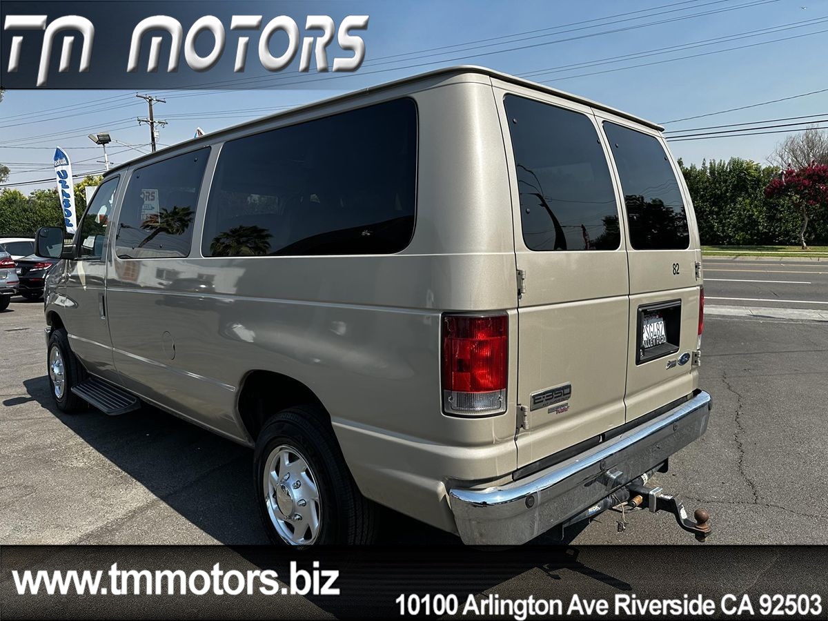 2011 Ford E-350 photo 4