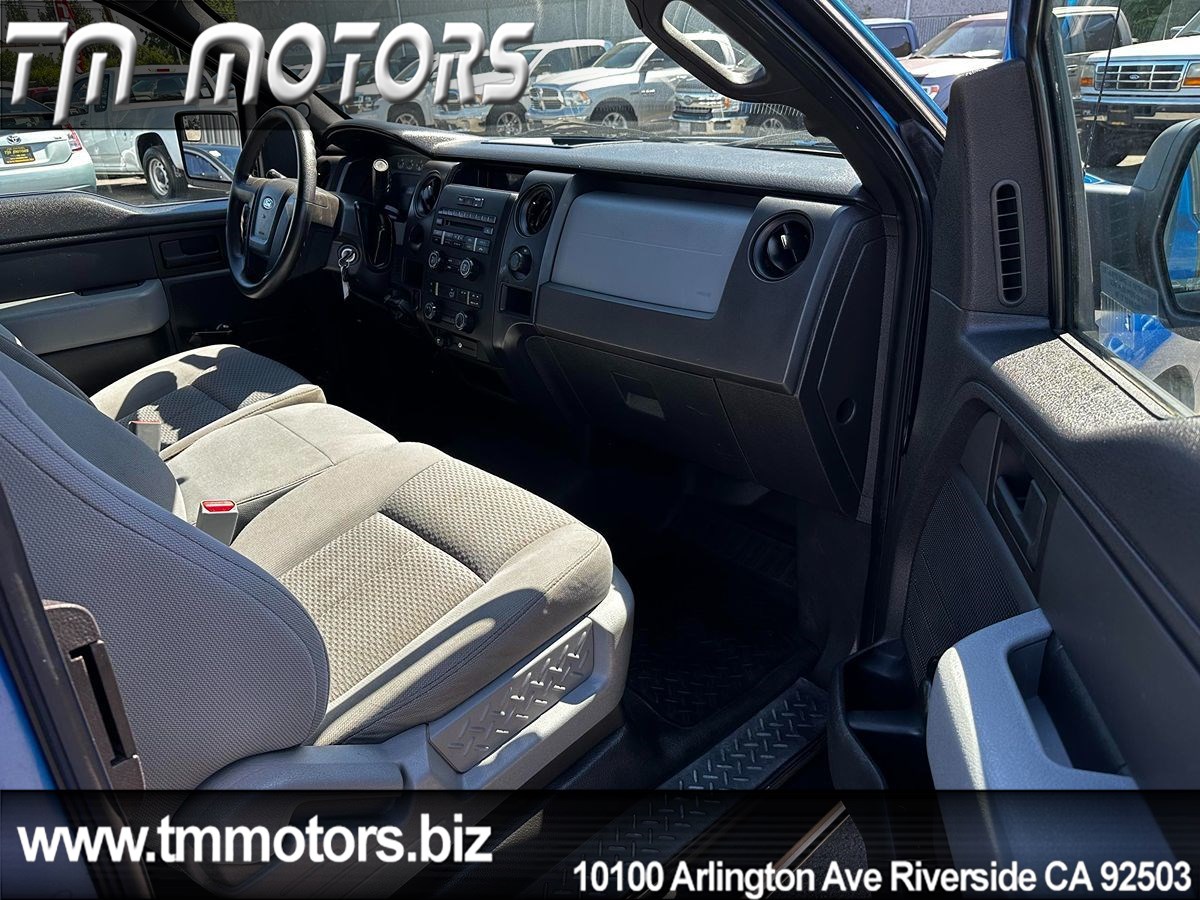 2012 Ford F-150 STX photo 12