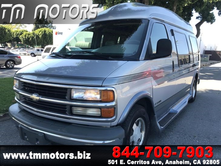 Sold 1998 Chevrolet Chevy Passenger Van YF7 Gemini in Riverside