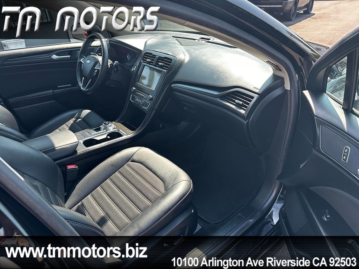 2018 Ford Fusion SE photo 11
