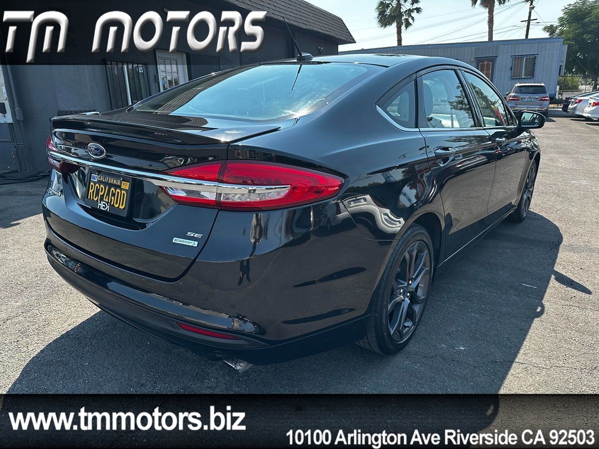 2018 Ford Fusion SE photo 20