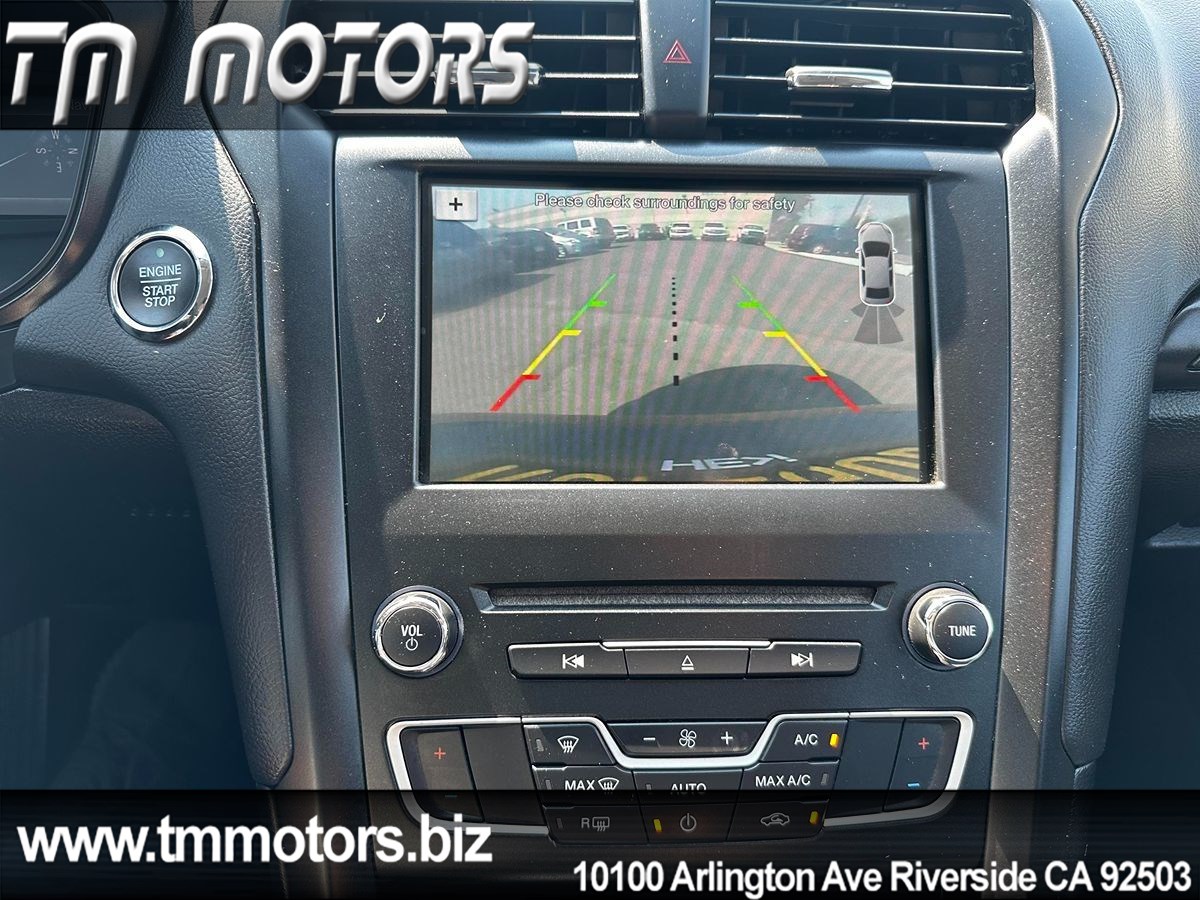 2018 Ford Fusion SE photo 8