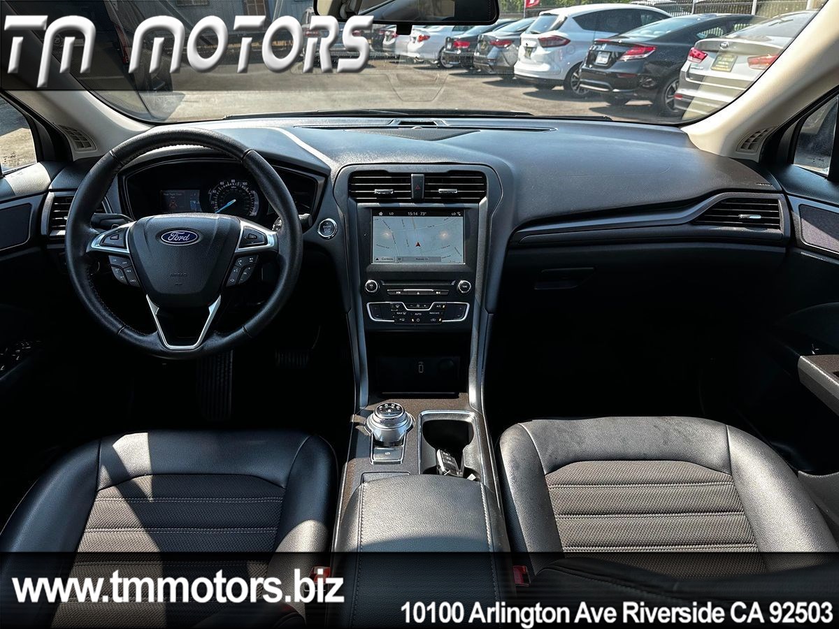 2018 Ford Fusion SE photo 7