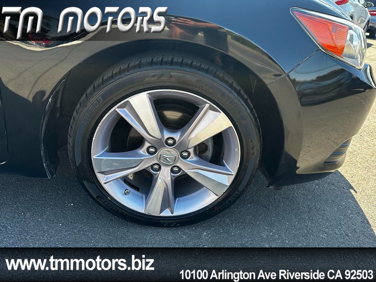 2013 Acura ILX 2.0L Technology photo 10