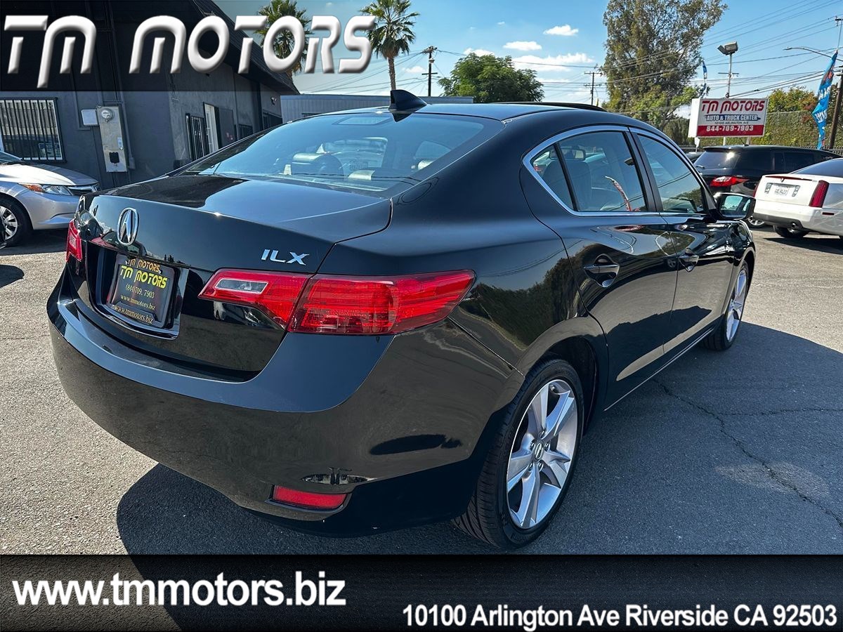 2013 Acura ILX 2.0L Technology photo 23