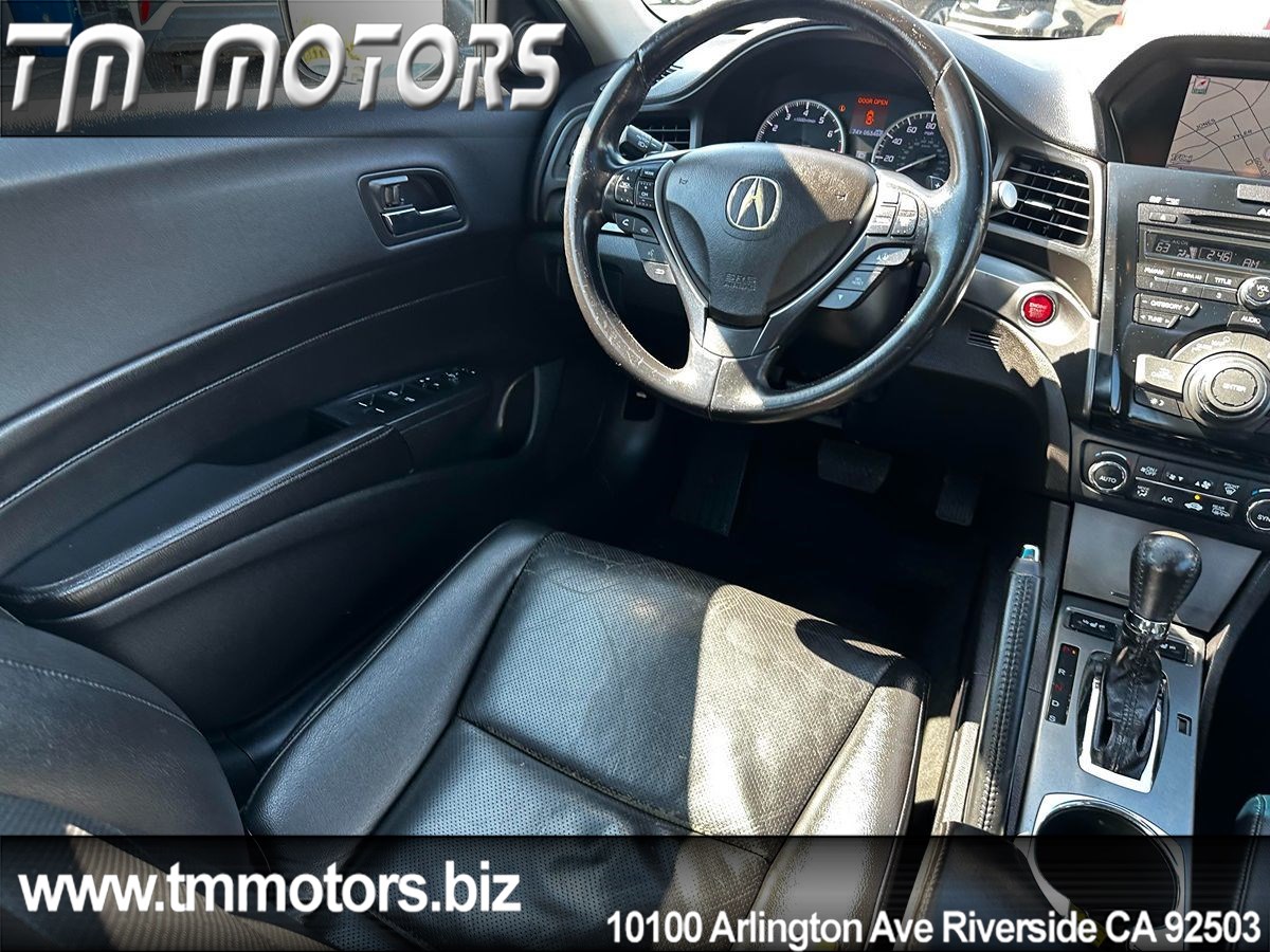 2013 Acura ILX 2.0L Technology photo 17