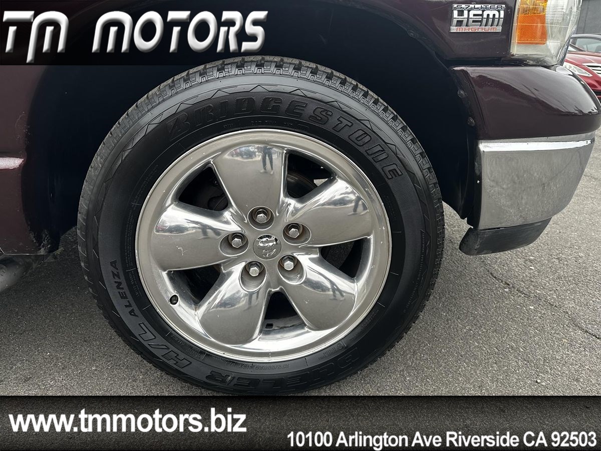 2004 Dodge Ram SLT photo 20
