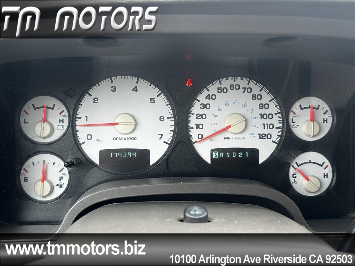 2004 Dodge Ram SLT photo 14