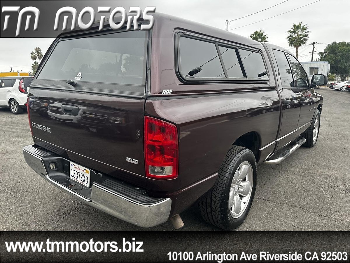 2004 Dodge Ram SLT photo 18