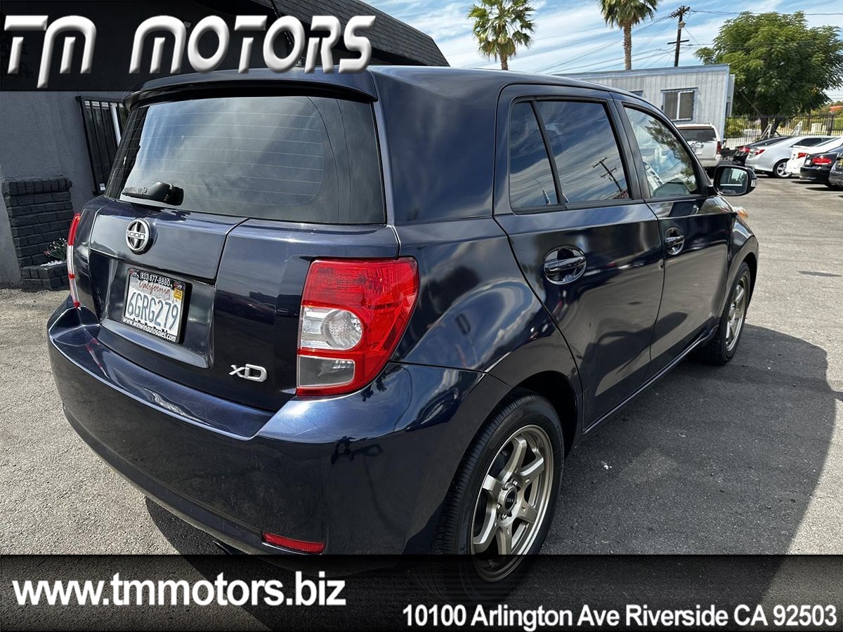 2009 Scion xD photo 19