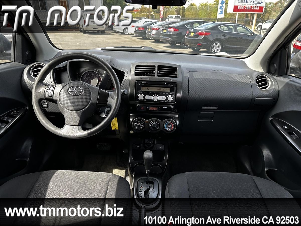 2009 Scion xD photo 7