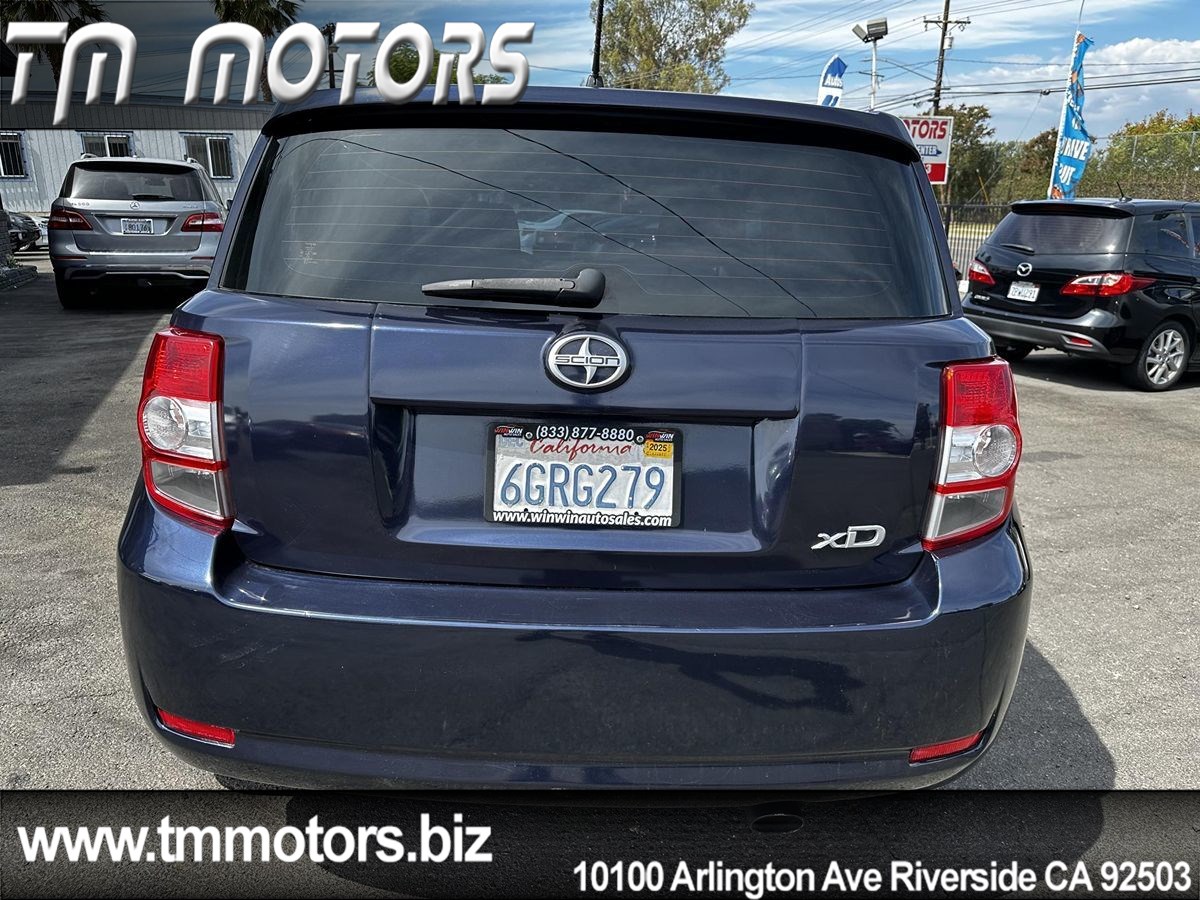 2009 Scion xD photo 5