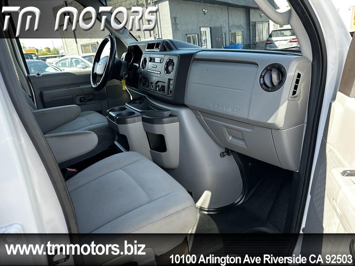 2012 Ford E-250 photo 10